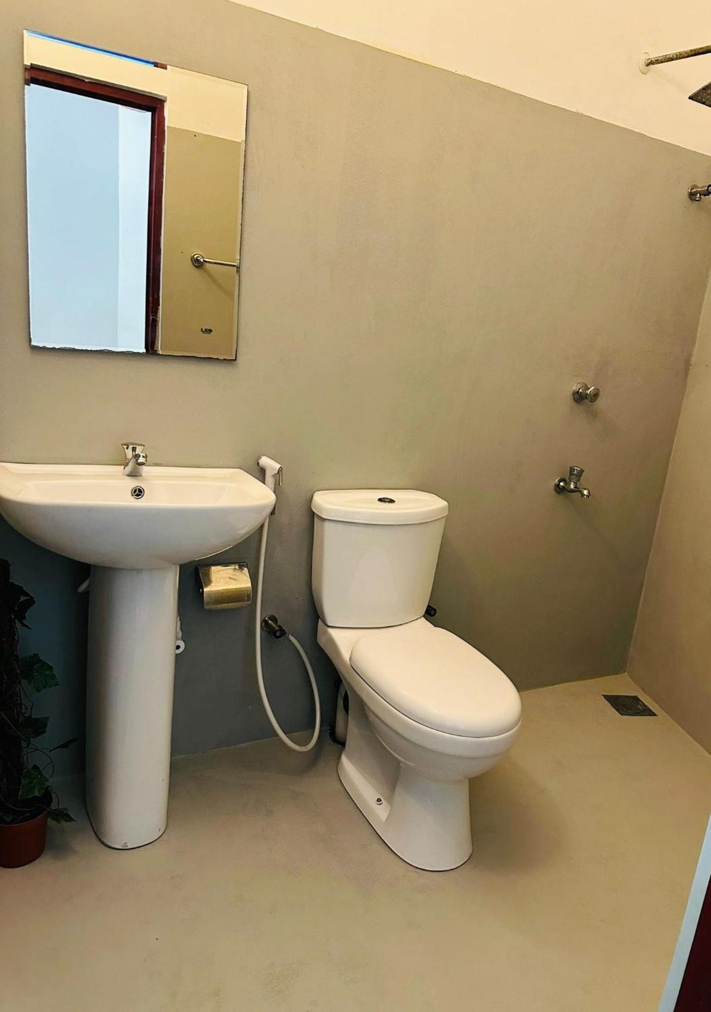 Sera 86 Airport Transit Stay Katunayaka Dış mekan fotoğraf